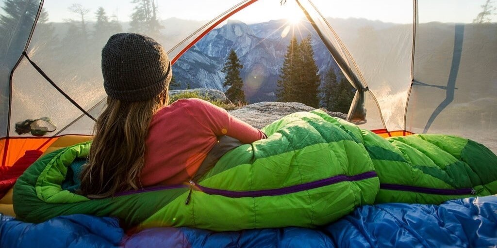 How to Choose a Sleeping Bag for Camping